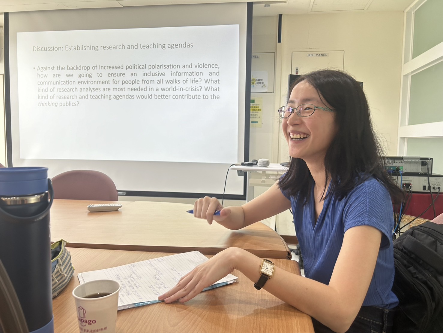 傳播學院教師研究分享會 創造跨域合作契機 游絲涵分享政治傳播新課題 