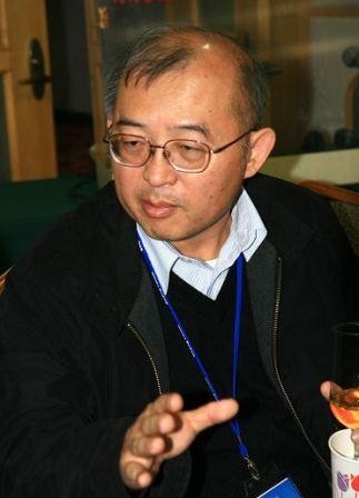 羅文輝照片