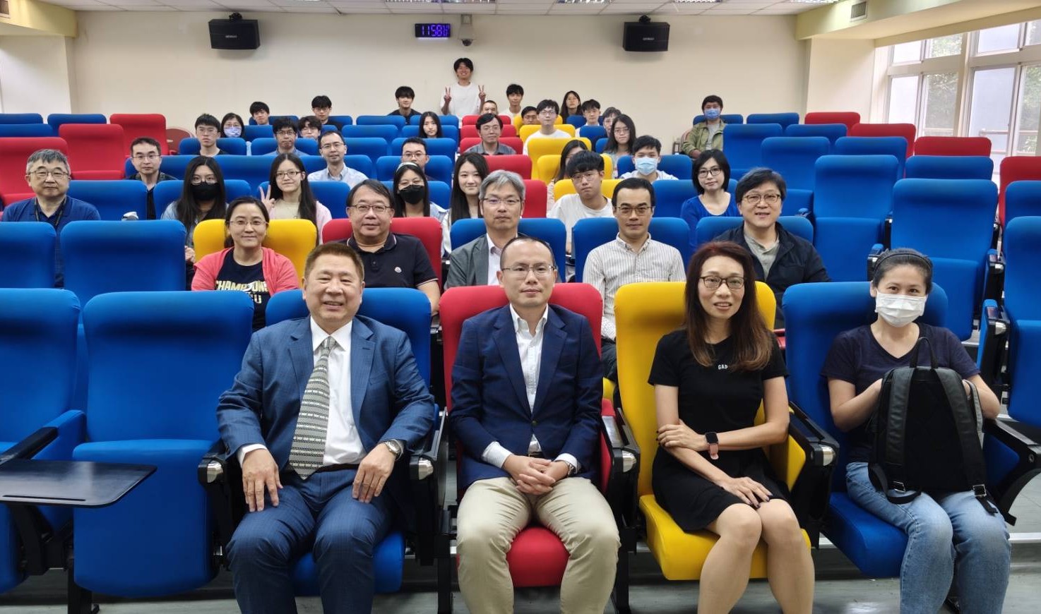 政大資訊學院邀請中研院院士郭宗杰蒞校 聚焦綠色AI與跨域研究諮詢